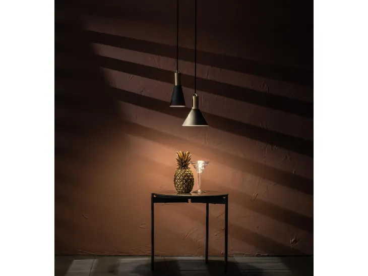Lampada a sospensione Lince in metallo con decoro in ottone verniciato di Stones