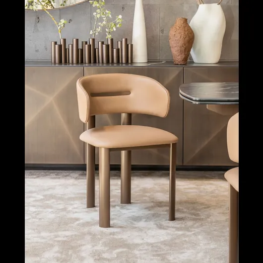 Sedia di design in pelle Velvet di Riflessi