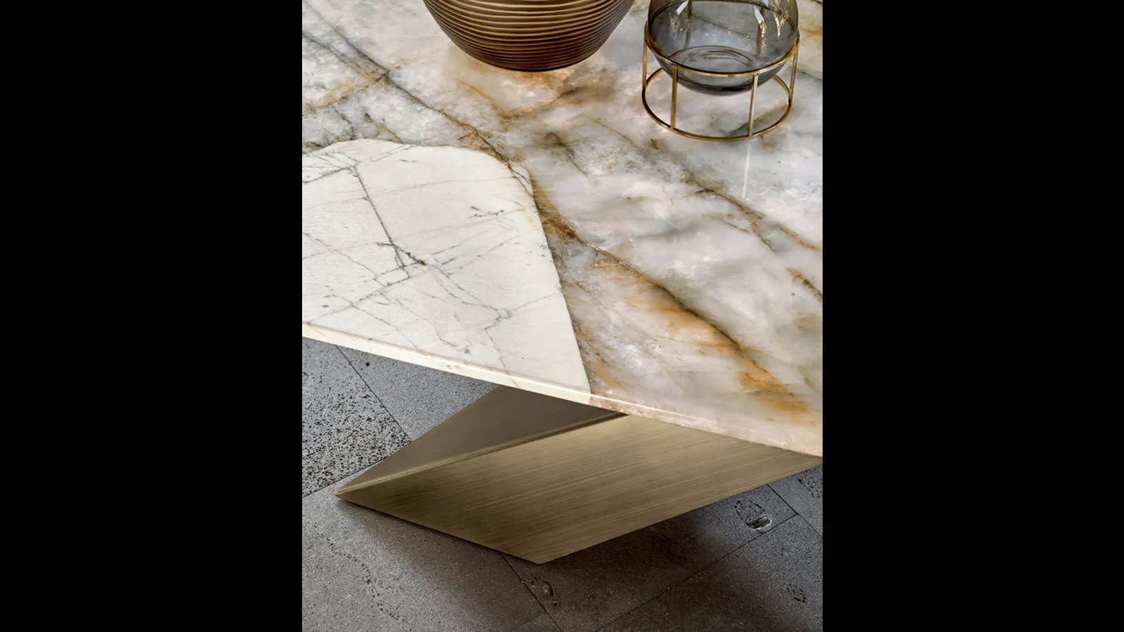 Tavolo Living Marmo di Riflessi