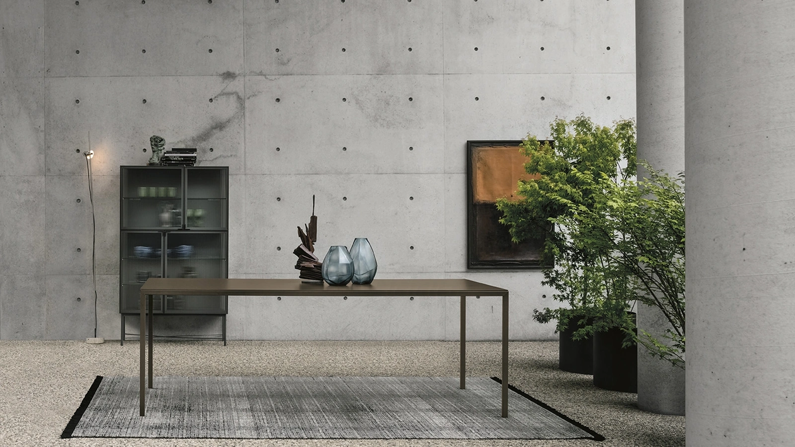 Tavolo Strong con top laccato antigraffio bronzo di Sedit