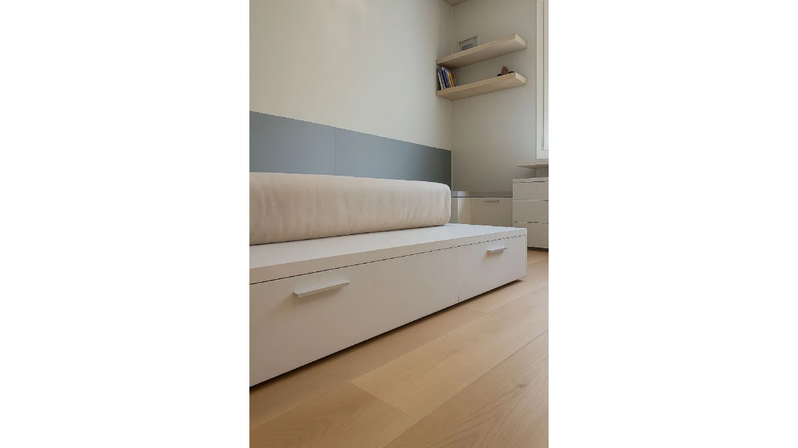 Versatilità e Stile: La Cameretta Evolutiva in Bianco e Azzurro Polvere