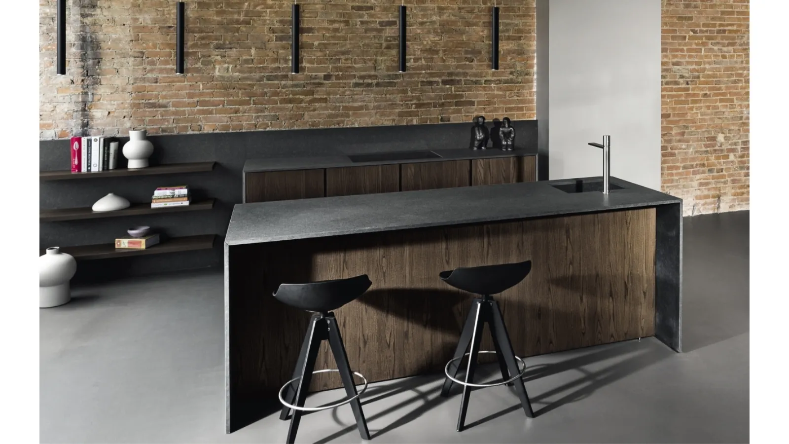 Cucina Design con isola in legno e pietra Altea 06 di Maistri