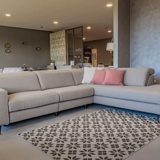 Divano classico con relax elettrico – Comfort e personalizzazione senza compromessi