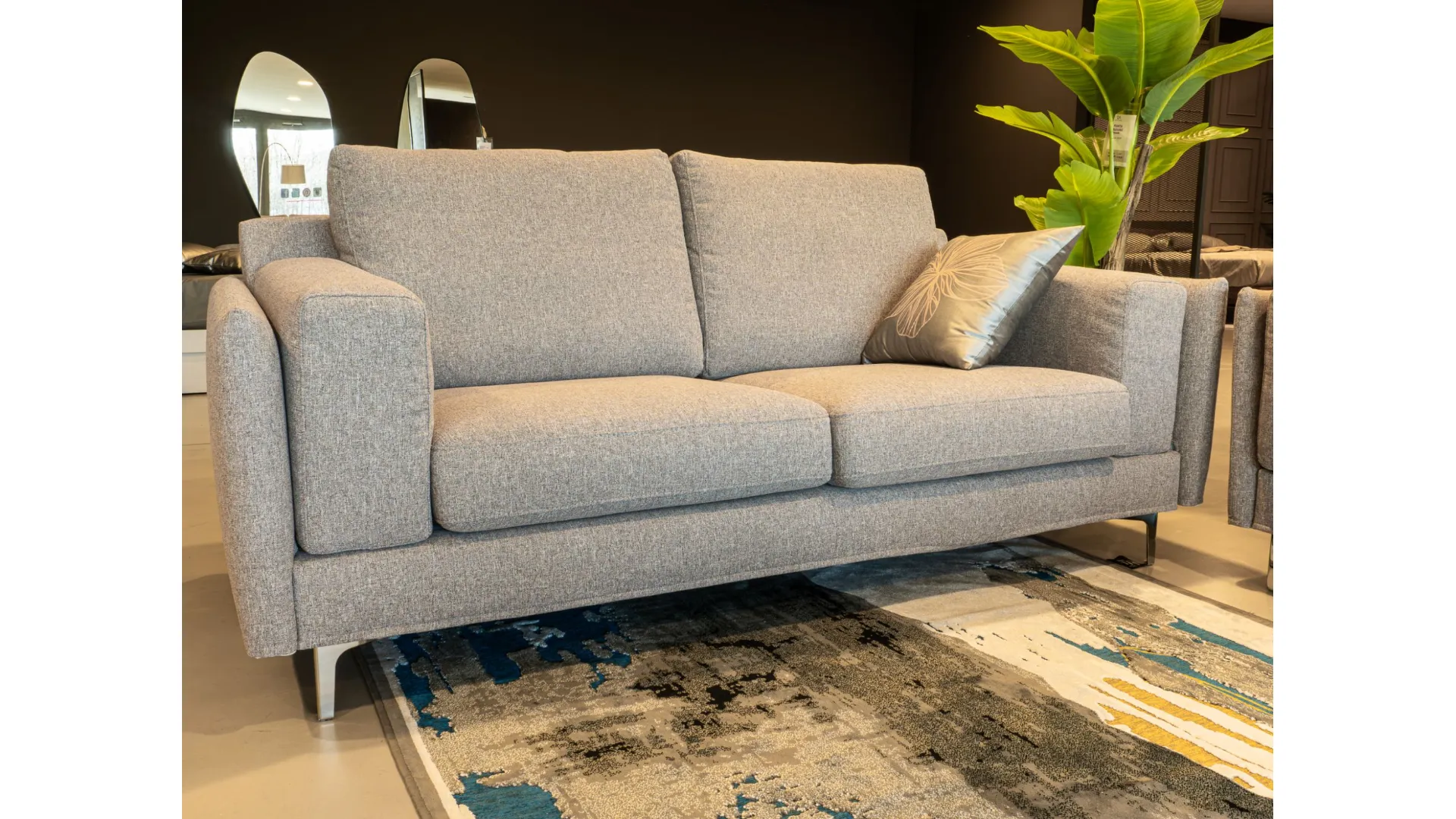 Divano classico personalizzabile – Eleganza e comfort su misura