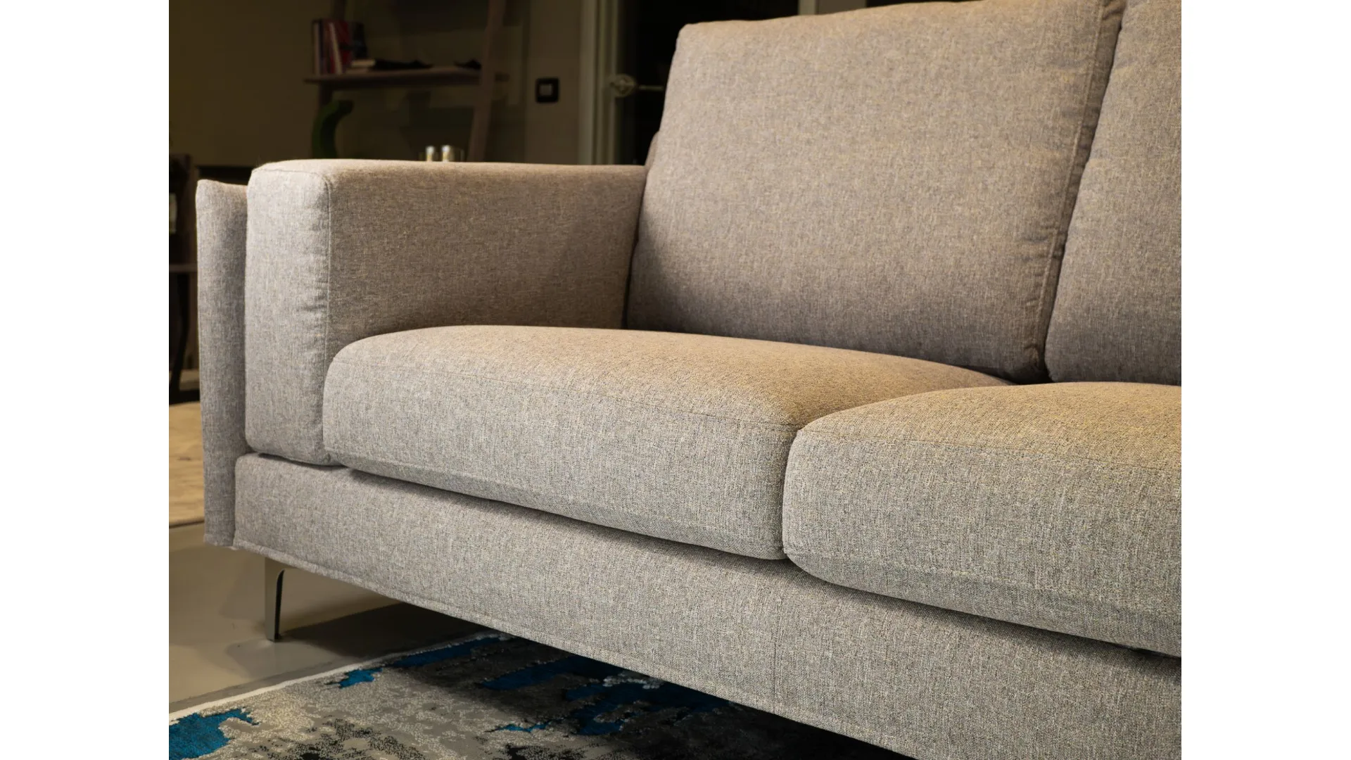 Divano classico personalizzabile – Eleganza e comfort su misura