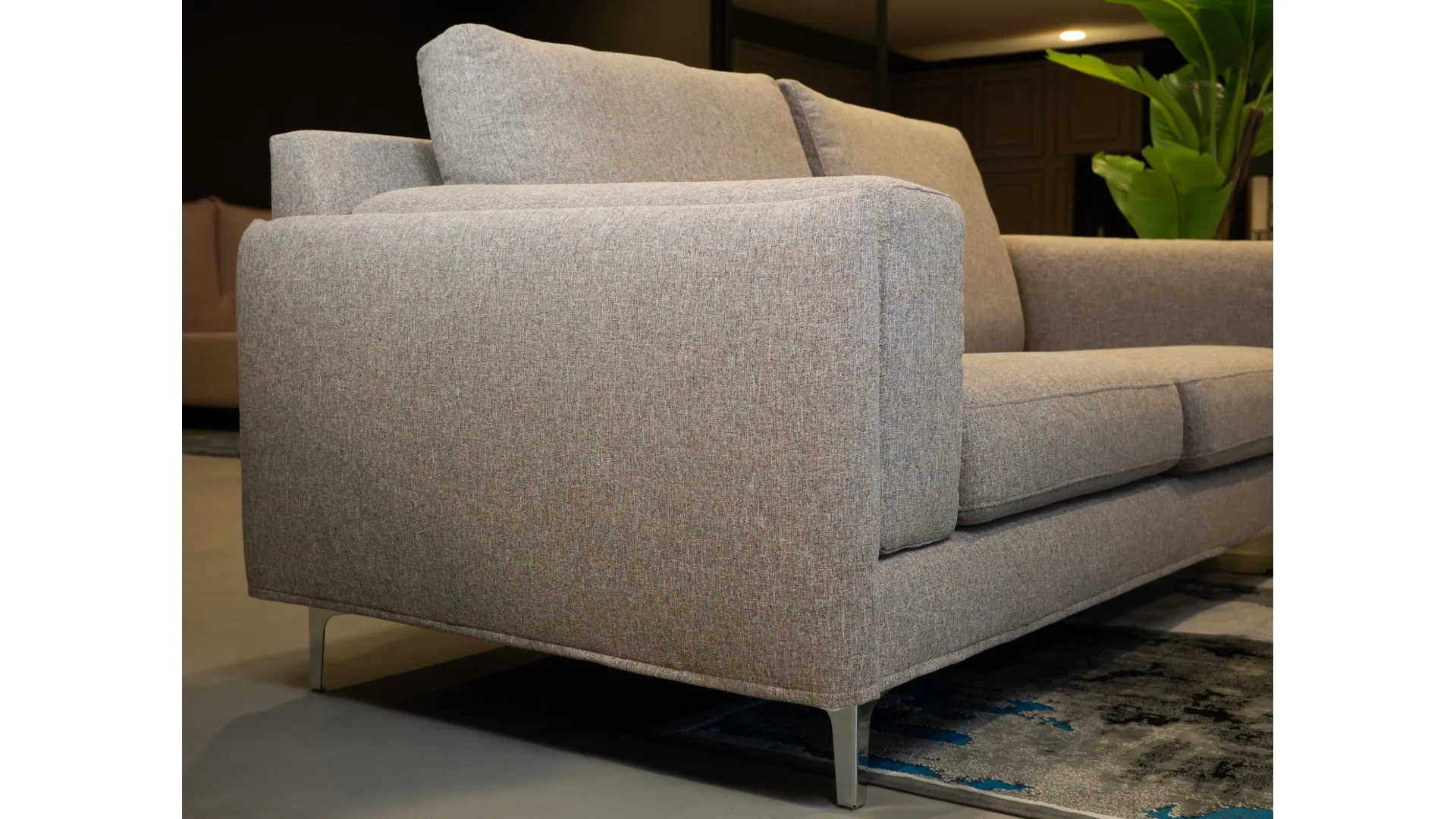 Divano classico personalizzabile – Eleganza e comfort su misura