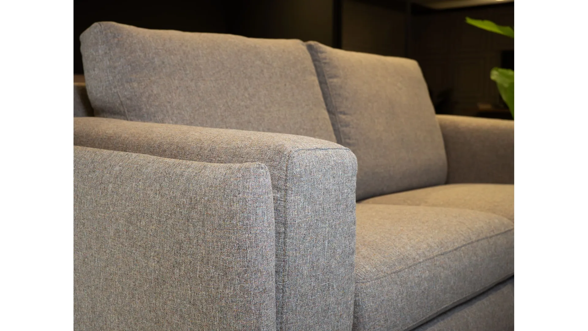 Divano classico personalizzabile – Eleganza e comfort su misura
