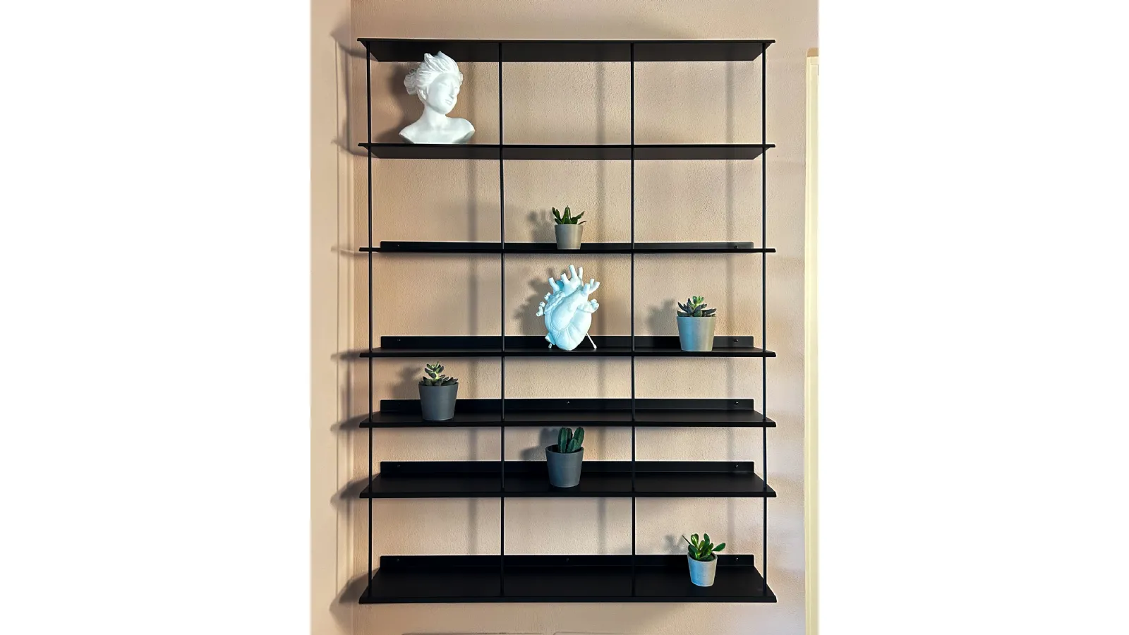 Equilibrio Materico e Design Contemporaneo