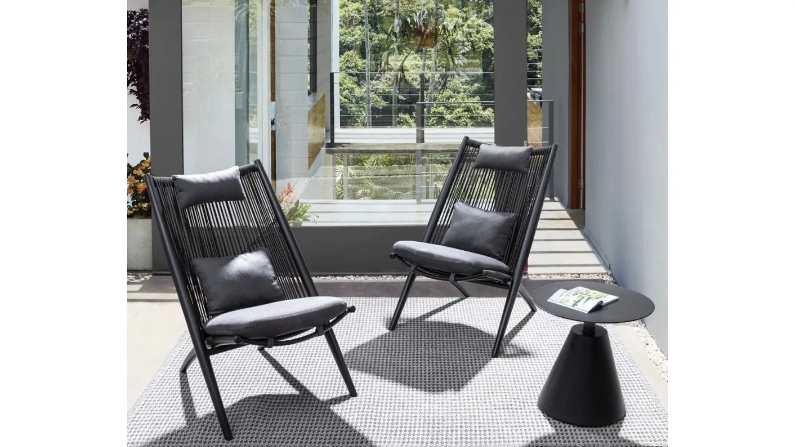 Poltroncina e Tavolino Aloha in tessuto e alluminio di Bizzotto