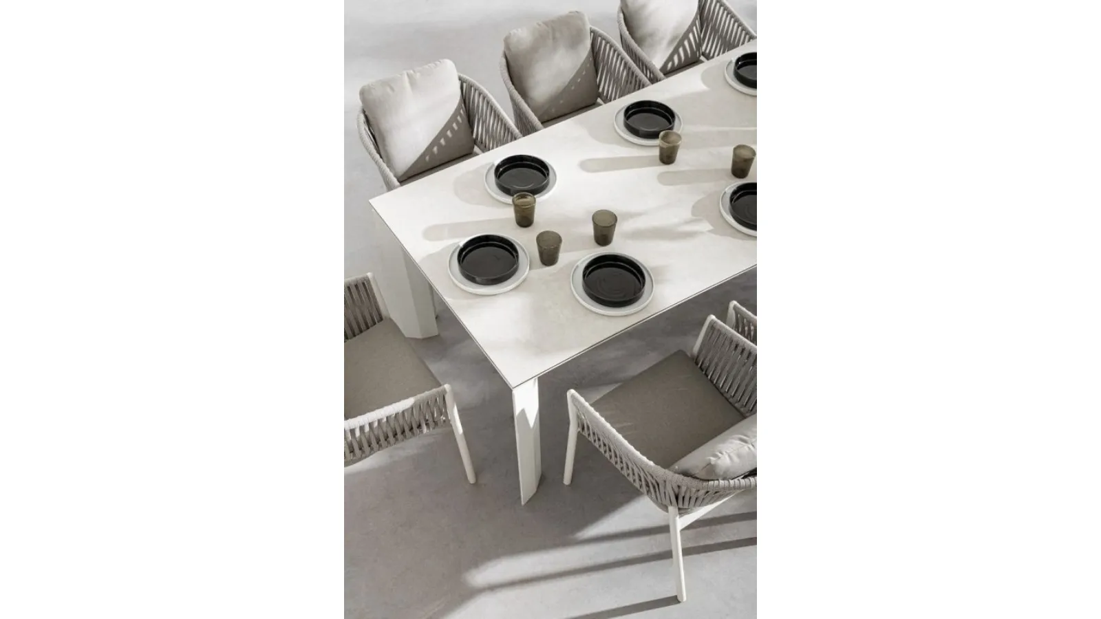 Tavolo Otavio in ceramica di Bizzotto