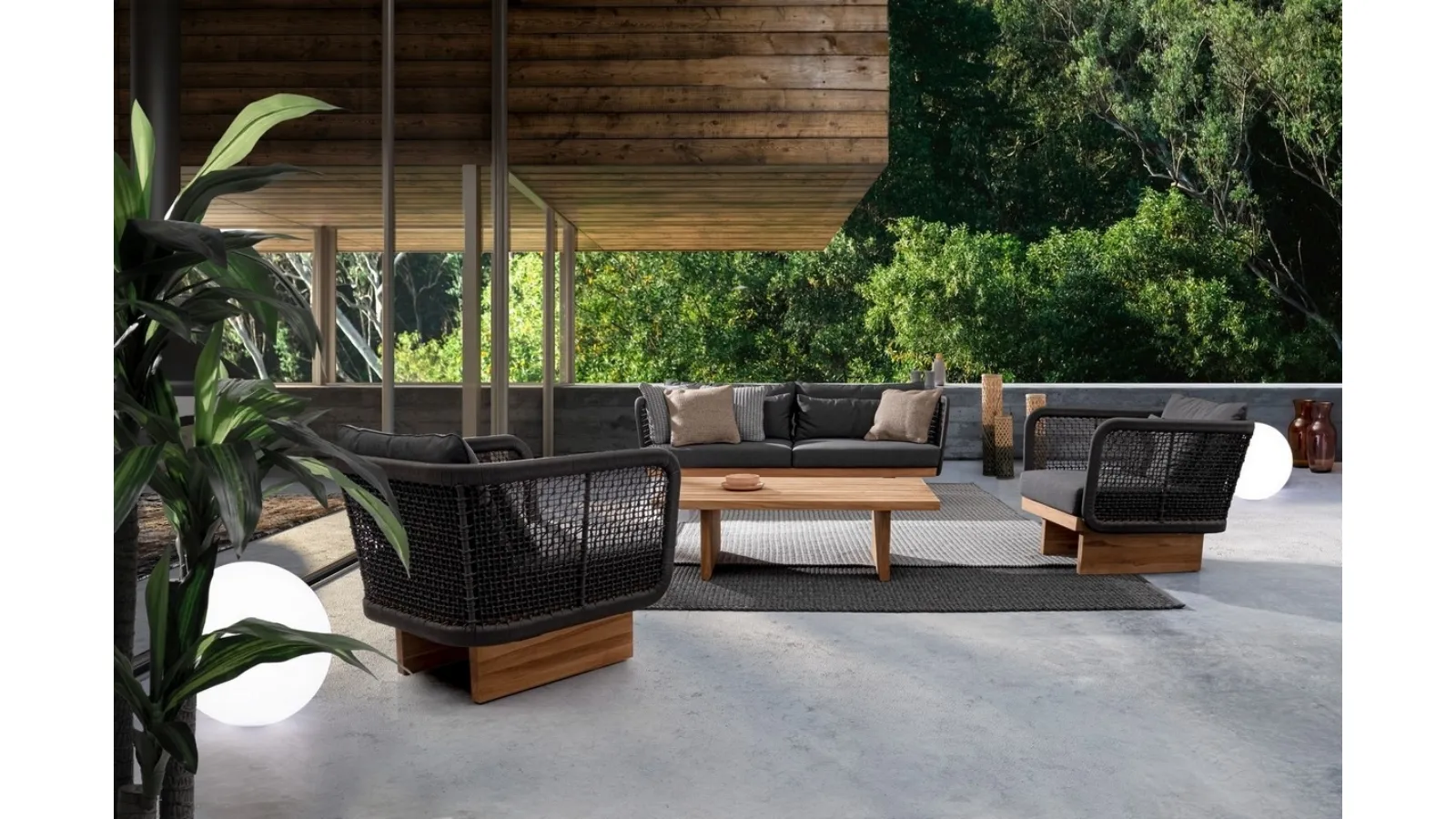 Arredo da esterno in tessuto e teak Xylia di Bizzotto