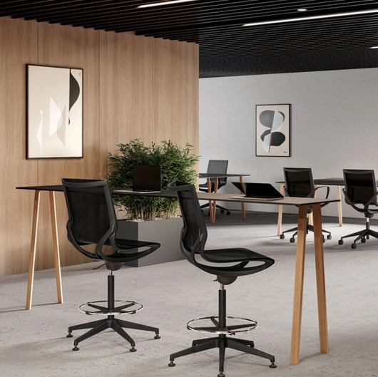 Seduta Operativa Key Line stool in tessuto tecnico di Kastel