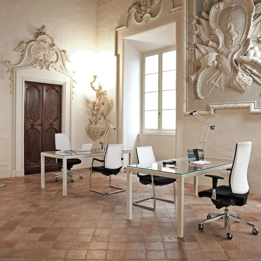 Seduta Operativa in poliuretano e tessuto Kontat di Kastel